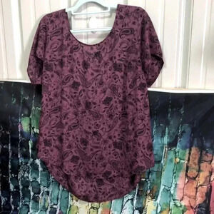 Torrid plus size‎ 2 deep purple color top with some green accents